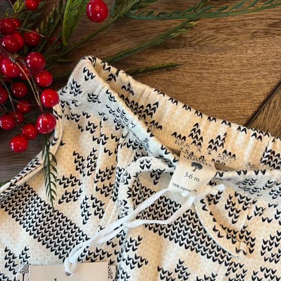 Kate Quinn Nordic Snowflake jogger/bonnet set NWT - Picture 3 of 6